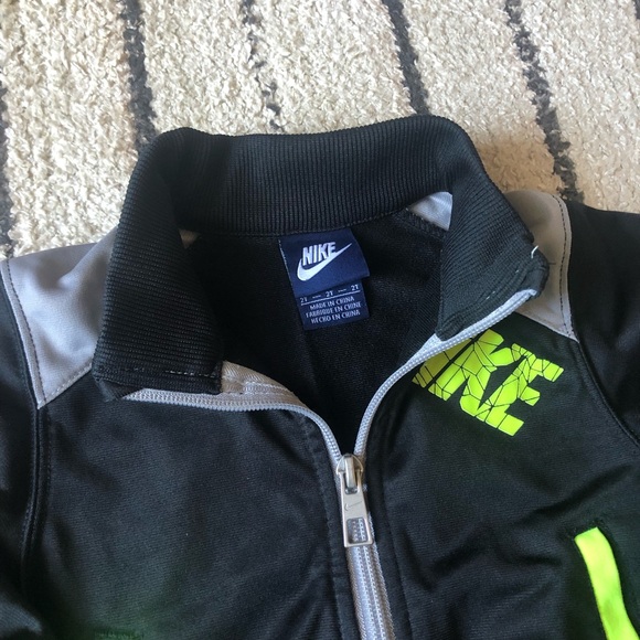 Nike toddler set - Picture 3 of 12